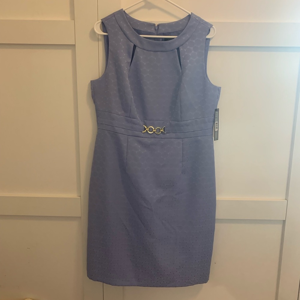Sleeveless Waist-Belt Sheath Dress in Lavender